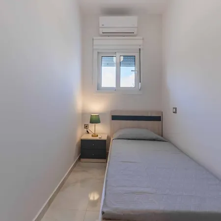 Antonis House