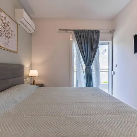 Antonis House *